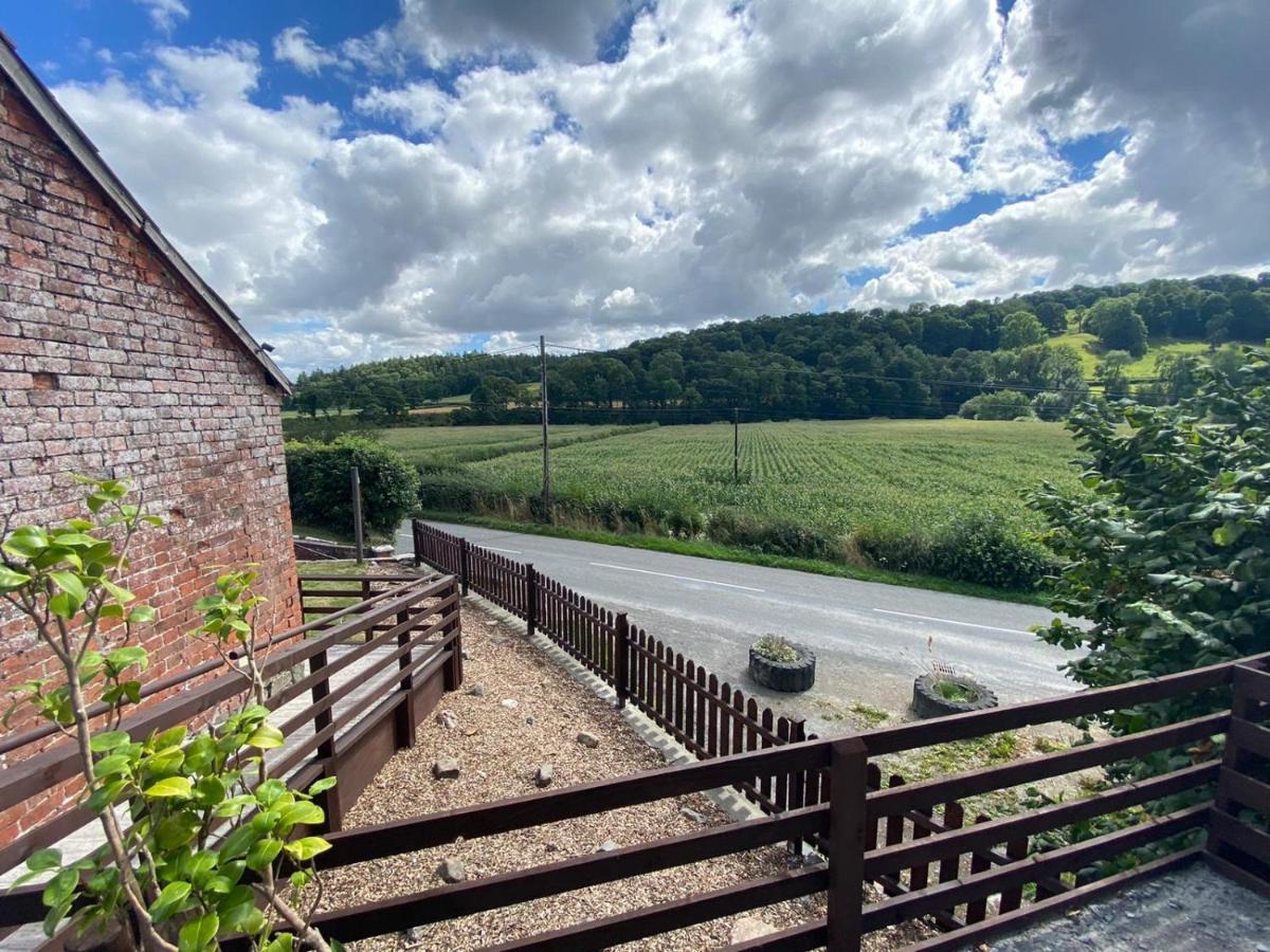 Robyns Nest, Self Catering Cottage Welshpool Ngoại thất bức ảnh