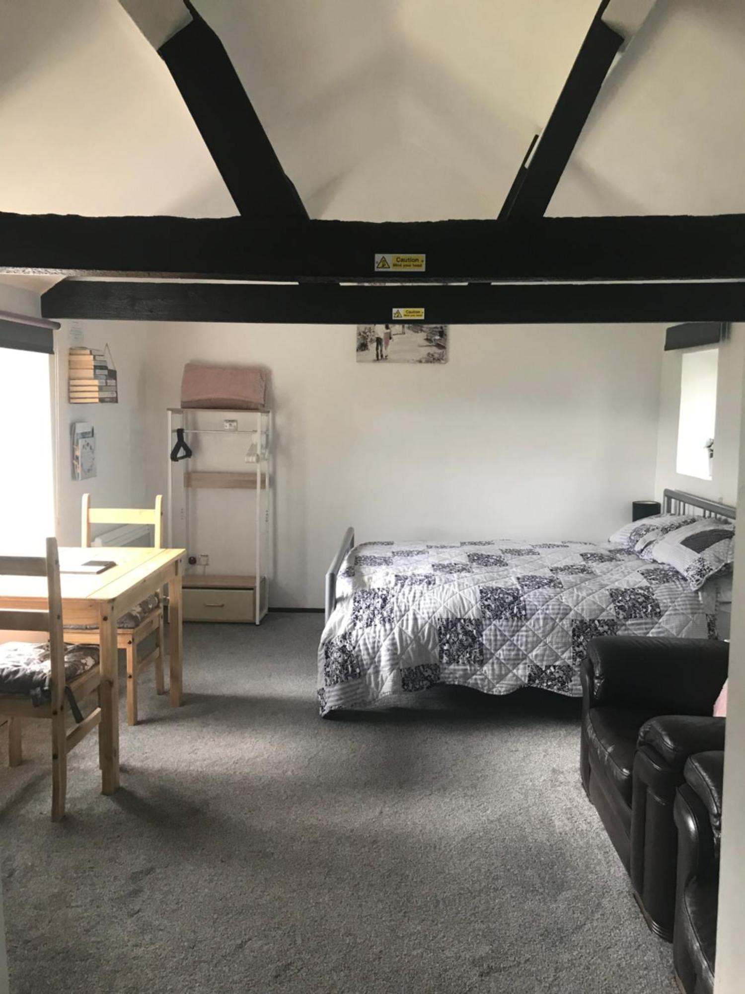 Robyns Nest, Self Catering Cottage Welshpool Ngoại thất bức ảnh